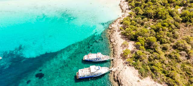 Paseo en barco por las calas del sur