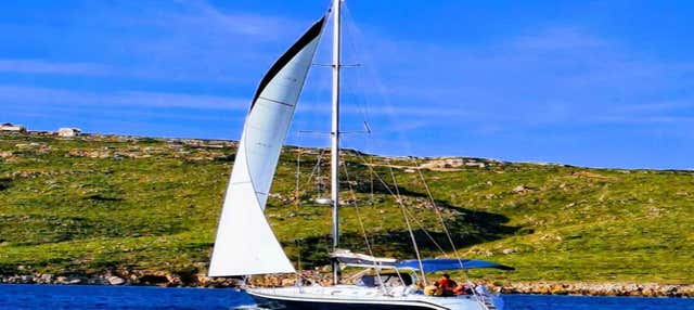Menorca en velero, tour de día completo
