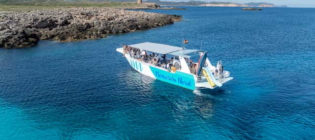 Paseo en barco por las calas del norte
