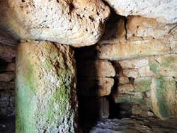 Talatí de Dalt, interior cueva
